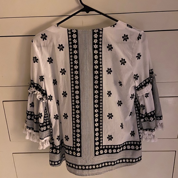 SoHo New York & Company Jeans top - Picture 2 of 3